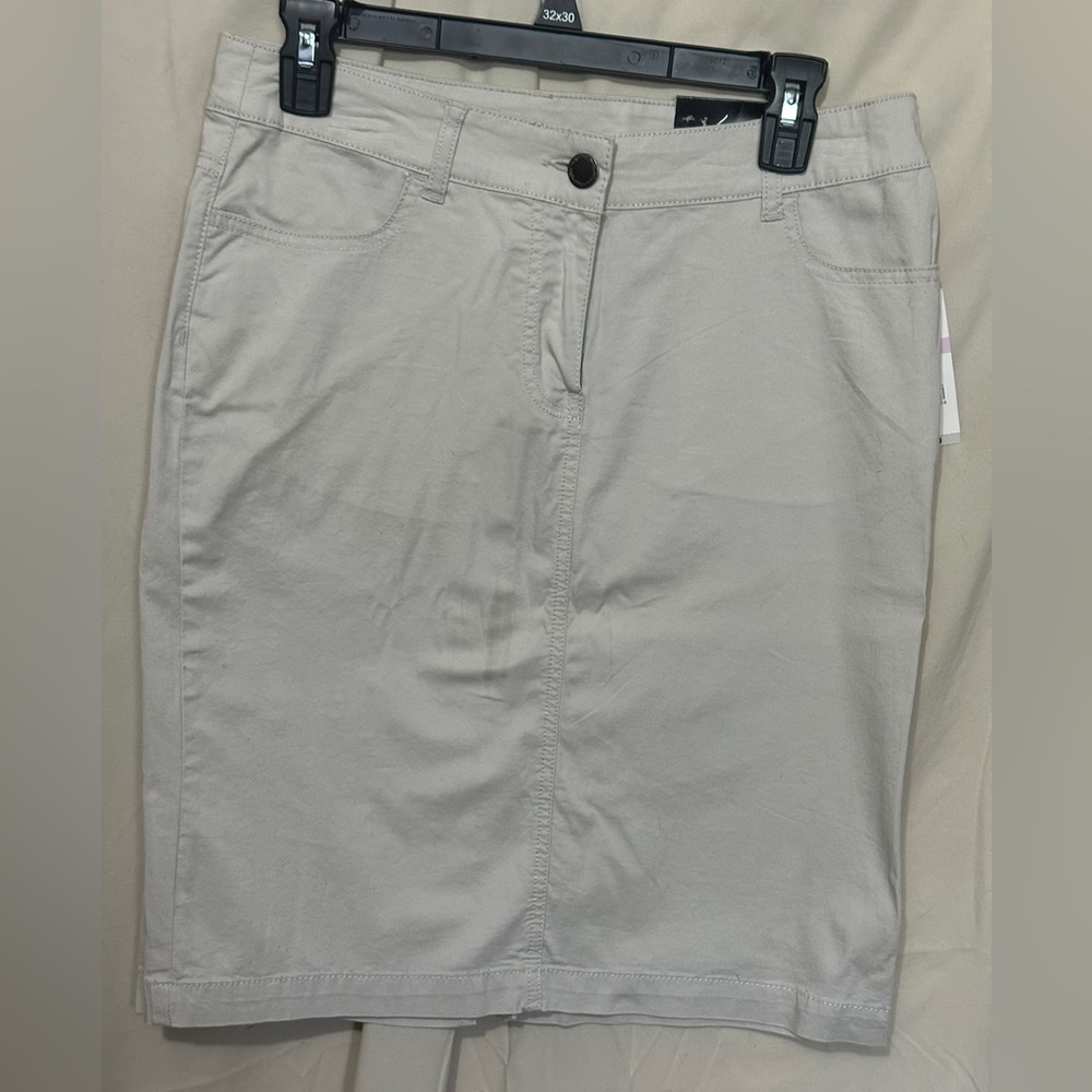 Kim Rogers khaki skirt